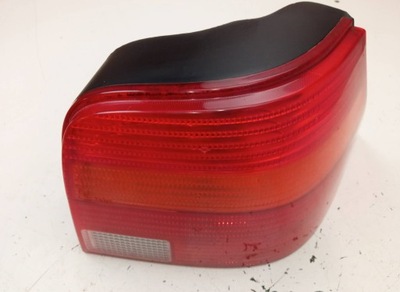 Лампа права задня volkswagen golf фото №1