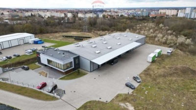 Magazyny i hale, Elbląg, 2932 m²