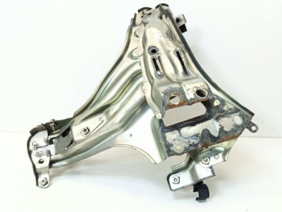 Toyota prius + plus 12-16 кронштейн кронштейн инвертора преобразователя напряжения фото №1