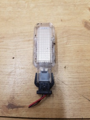 Лампа освітлення салону seat ibiza iv 6j фото №1