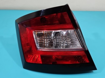 Лампа задняя левая skoda fabia iii 3 14-18 хэтчбек фото №1