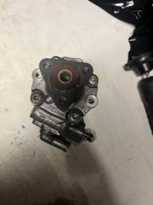 Насос vw touareg 7p0422154b 7p6422154 7p6422154a фото №1