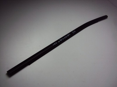 Молдинг ущільнювач правий задня jeep compass 2017- фото №1