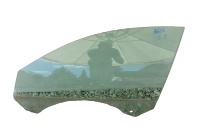 Скло двері ліва передня audi a6 c6 avant фото №1