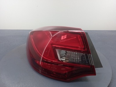 Astra j седан лампа задній ліва зовнішня 25870153 фото №1