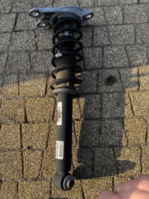 Амортизатор задняя правый bmw i3 i01 lci 6880101 фото №1