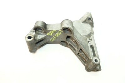 Mitsubishi l200 2.4 did 4n15 кронштейн генератора фото №1