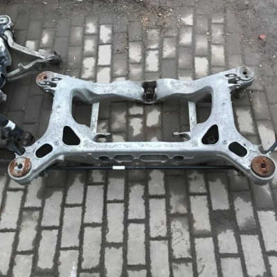 Подрамник подрамник стабилизатор задняя panamera 970 10-13 фото №1