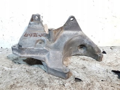 Кронштейн кронштейн компрессора 2.0 v8 opel omega b фото №1