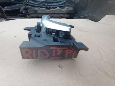 Kia rio iv stonic ручка дверь правая задняя задняя внутренняя 83623-h8500 фото №1