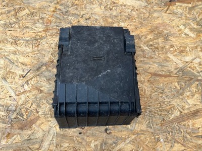 Корпус коробка запобіжників vw skoda audi фото №1