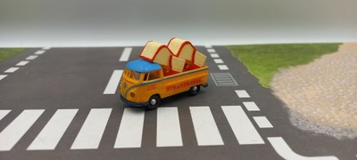 1:87 BREKINA VW T1 BUS - STRANDKORBE