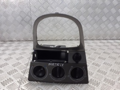 Панель обдув toyota matrix 1.8 vvti 55420-01010 фото №1