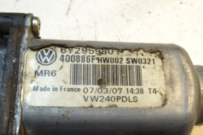 Моторчик скло задніх правих двері vw фото №1