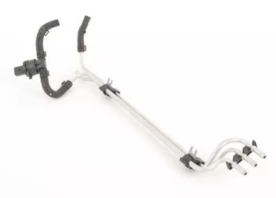 Audi a3 8p fuel feed/return труба 03g130308n фото №1