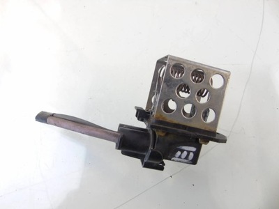 Резистор резистор renault megane iii m142561069 фото №1