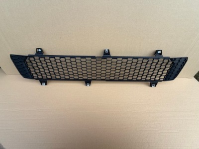 Scania 7 середня решітка бампера перед передня фото №1