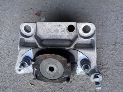 Smart fortwo iii renault кронштейн подушка 112222643r фото №1