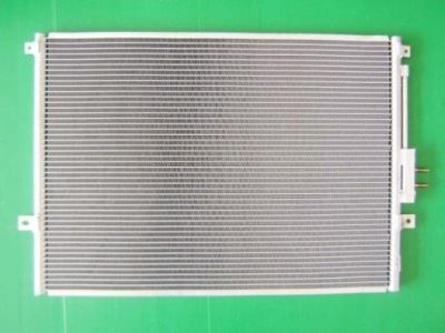 Радіатор кондиціонера jeep grand cherokee 99-04 фото №1
