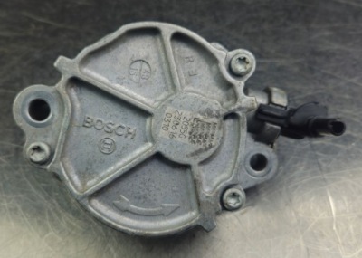 Вакуум насос - jeep grand cherokee wk2 3.0 crd vm фото №1