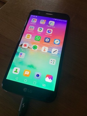 Smartfon LG K10 2 GB / 16 GB czarny