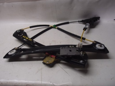 Підйомник скло правий перед mercedes e-klasa w238 фото №1