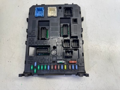 Peugeot 5008 i модуль bsi 967847718001 фото №1