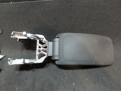 Audi a3 8v підлокітник фото №1