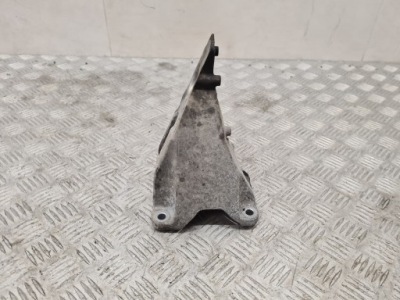 Bmw x5 f15 кронштейн кронштейн двигуна 6850750 фото №1