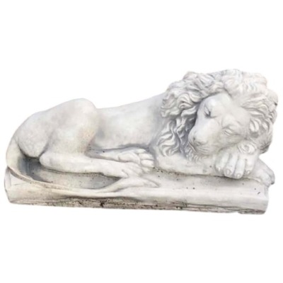 Betonowa Rzeźba Śpiącego Lwa