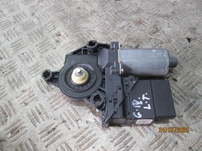 Моторчик стекло volkswagen оригинальный номер 1j4959811c фото №1