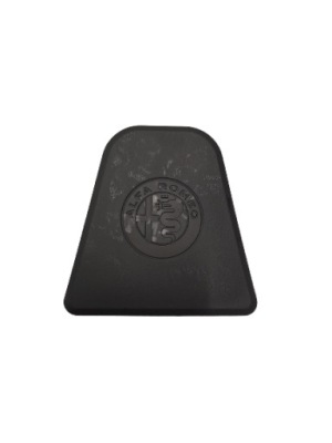 Зачіп трикутник попереджувальний alfa romeo giulia фото №1