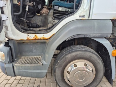 Підніжка підніжка підніжка кабіни ліва daf 45 lf колеса 17,5 фото №1