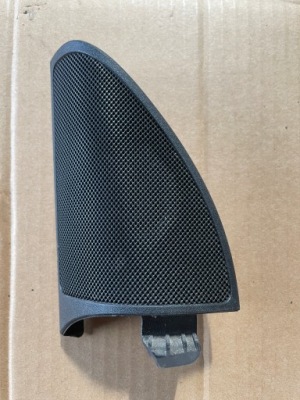 Mercedes glc 253 lift динамик левый треугольник 2537200148 фото №1