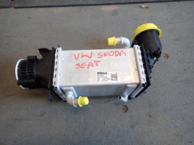 Интеркулер vw golf viii passat b8 leon iv 04e145785m фото №1