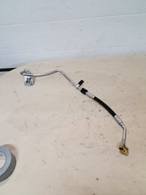 Wąż шланг кондиціонера audi a8 4n0 4n1816531 фото №1