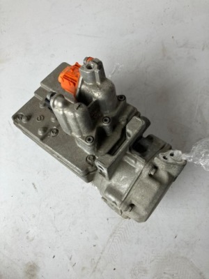 Компрессор кондиционера renault zoe 926005020r фото №1