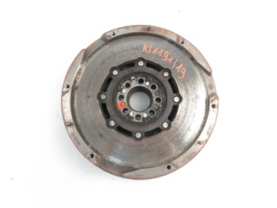 Колесо двомасовий auris i 2.0 d-4d фото №1