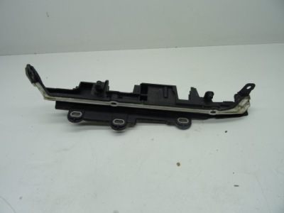 Кронштейн жабо bmw g30 g31 g11 9334788 фото №1