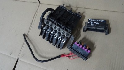 Roomster 1.9 tdi коробка предохранителей фото №1