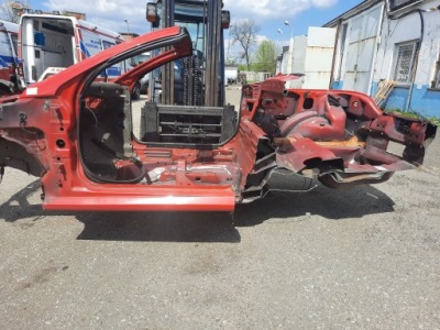 Opel tigra b twin top порог левый четверть блок двигателя фото №1