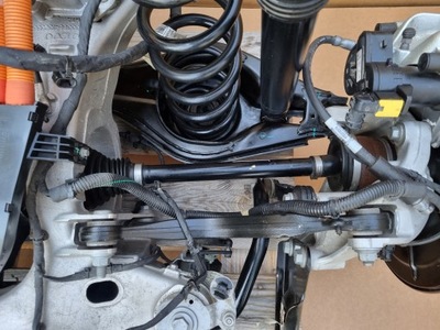 Volvo c40 xc40 приводной вал левая задняя левый задняя 32339569 фото №1