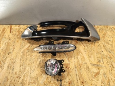 Решітка бампера ліва протитуманна фара led хром renault scenic 3 рестайлінг  623845685r фото №1