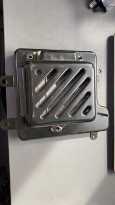 Renault clio iv усилитель bose 280637752r фото №1