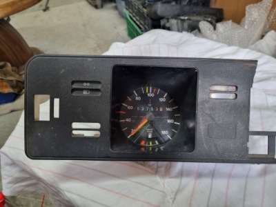 Лічильник прилади vw golf i cabrio 175919035m фото №1