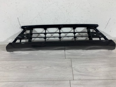 Volvo xc60 ii lift 21- r-design решітка бампера фото №1