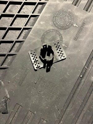 Корзина кронштейн pdc stelvio giulia фото №1