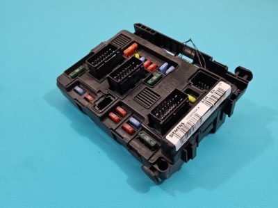 Блок управления модуль citroen c3 i 9643498780-00 фото №1