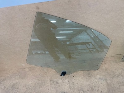 Стекло левая задняя sungate mercedes w221 lift long фото №1