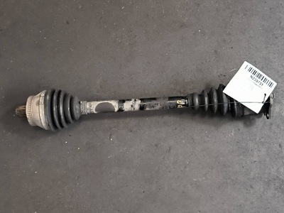 Приводной вал правая перед 8e0407272s audi a4 b6 фото №1